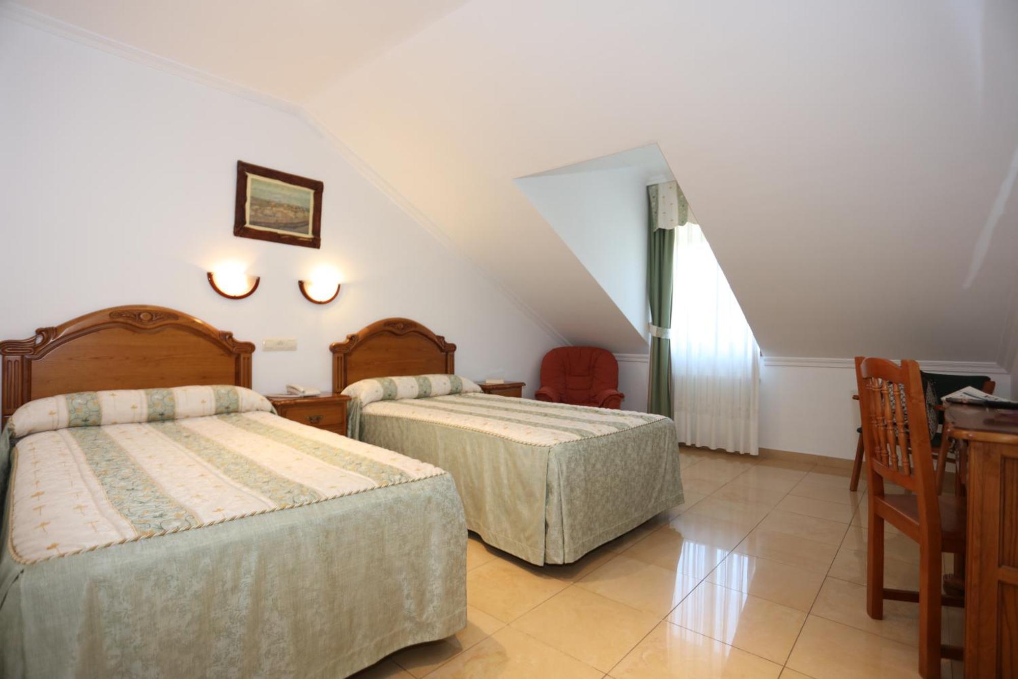 Hotel El Tilo Panes Quarto foto