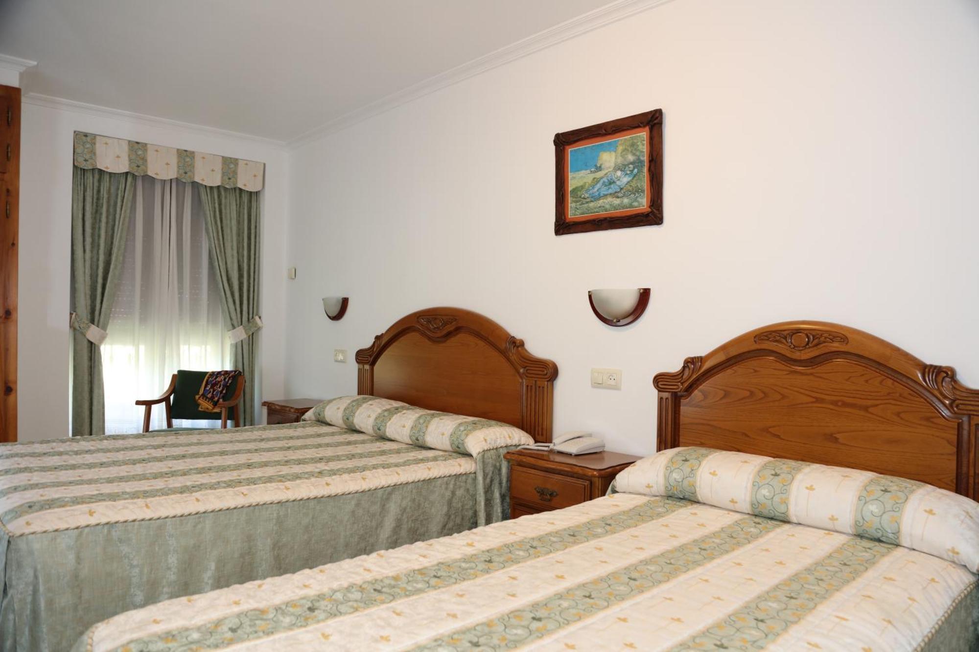 Hotel El Tilo Panes Quarto foto